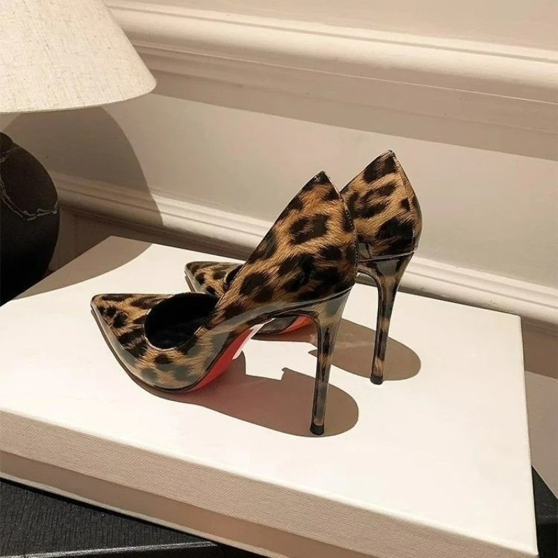 2026 New Leopard Pattern Pointed High Heels for Women Thin Heels Side Space Sexy Shallow Mouth Style Single Shoes