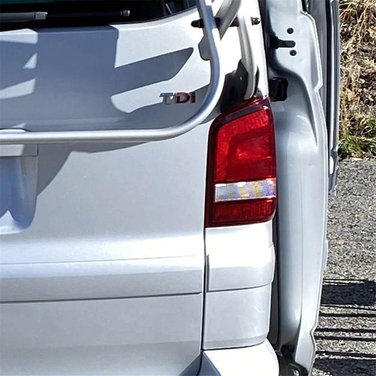 

Y79A_For VW T5 T6 Multivan Transporter 2015-2015 Car Tail Light Brake Light Tail Light Assembly Accessories Right