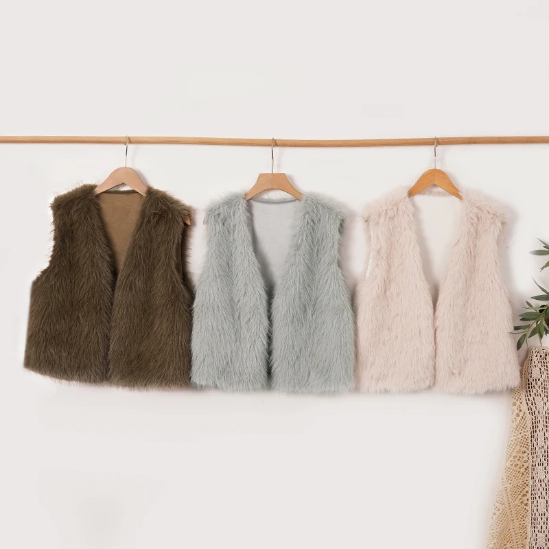 سترة نسائية من الفرو الصناعي الصناعي ملابس خارجية متينة ملابس خروج عصرية باللون البني بدون أكمام ورقبة على شكل حرف v صدرية منفوشة #1