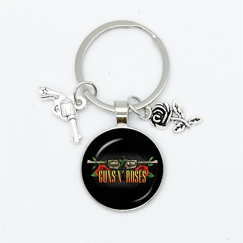 New Creative Keychains Holder Guns N Roses Rock Band Pendant Round Key Chain Punk Guns and Roses Band Sign Keyring Gift