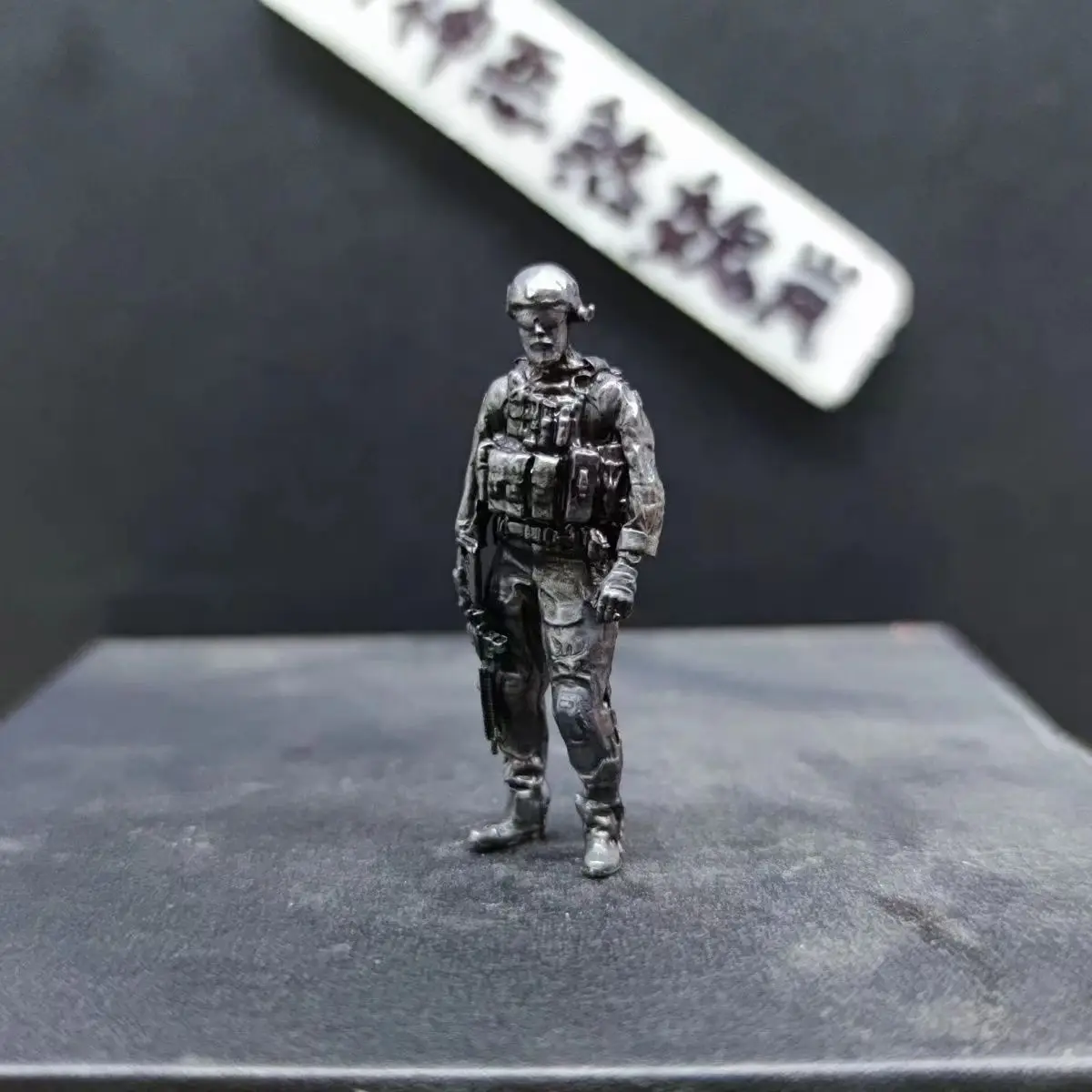1/35 Scale Antique Copper Modern Special Forces K54 Rifle Figure for Collectors