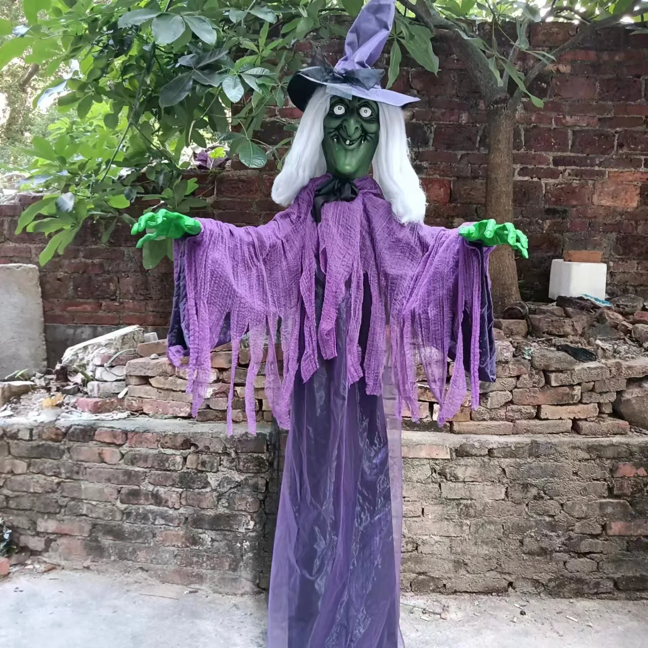 

Electric shake horror witch halloween bar haunted house horror decoration white hair witch secret room props ornament wholesale