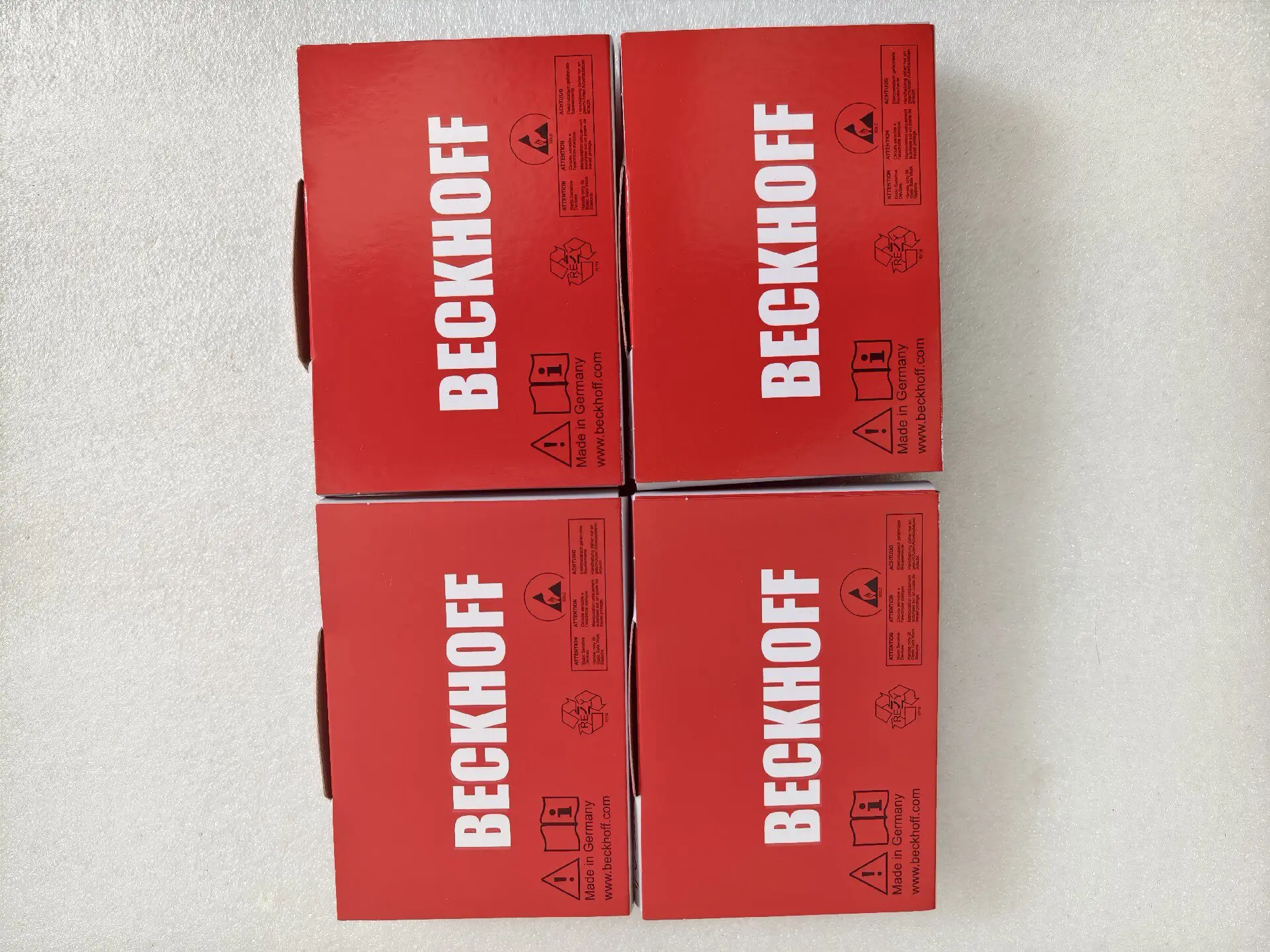 BECKHOFF EL9400 German Beckhoff module, spot