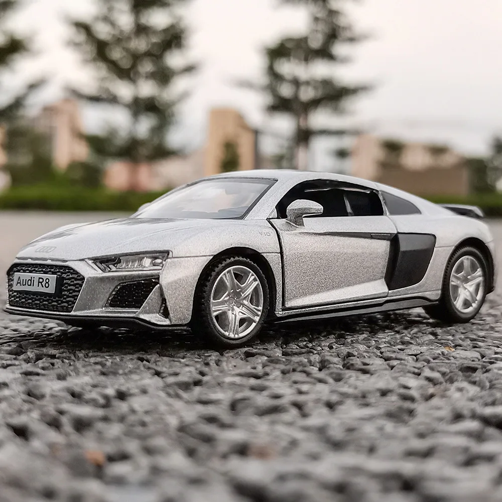 1:36 Audi R8 Pullback Toy Car Model Mechanic Replica Official Licensed Scale Diecast Miniature Art Xmas Kid Boy Gift