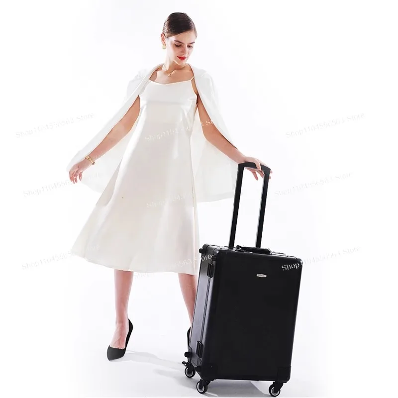 Cosmetische koffer van aluminiumlegering met lamp en spiegel, professionele volgkunstenaar, gereedschapskist voor make-upkunstenaars