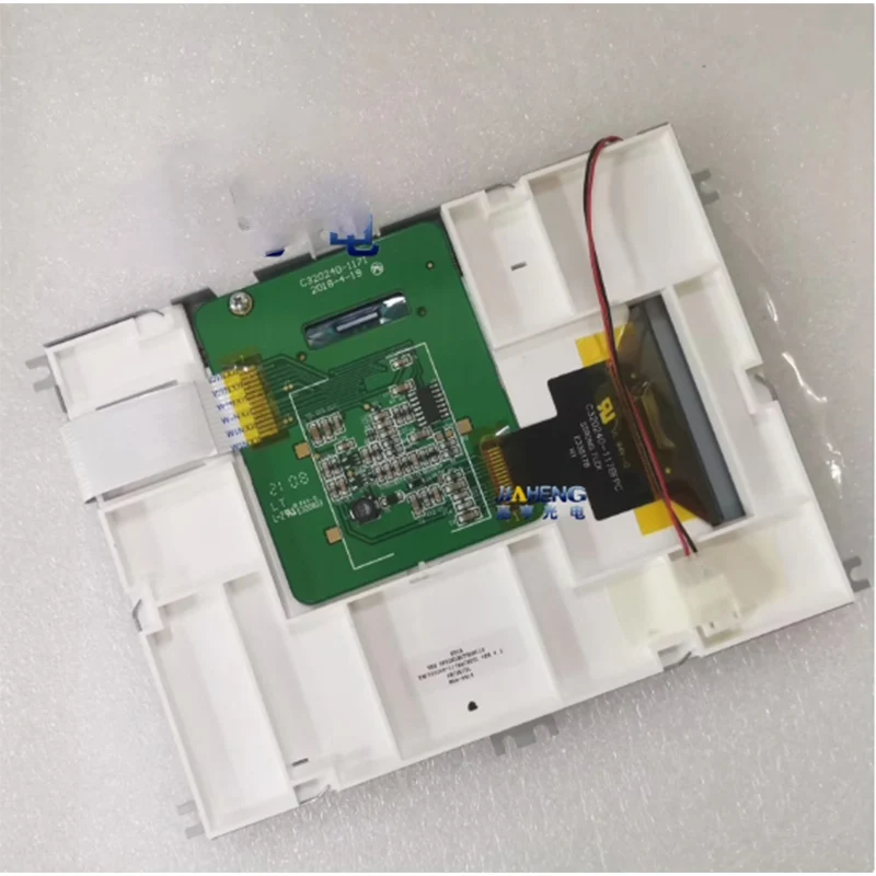 

5.7-inch C320240-117BFPC C320240 YMC320220-117ACNDTL LCD display screen
