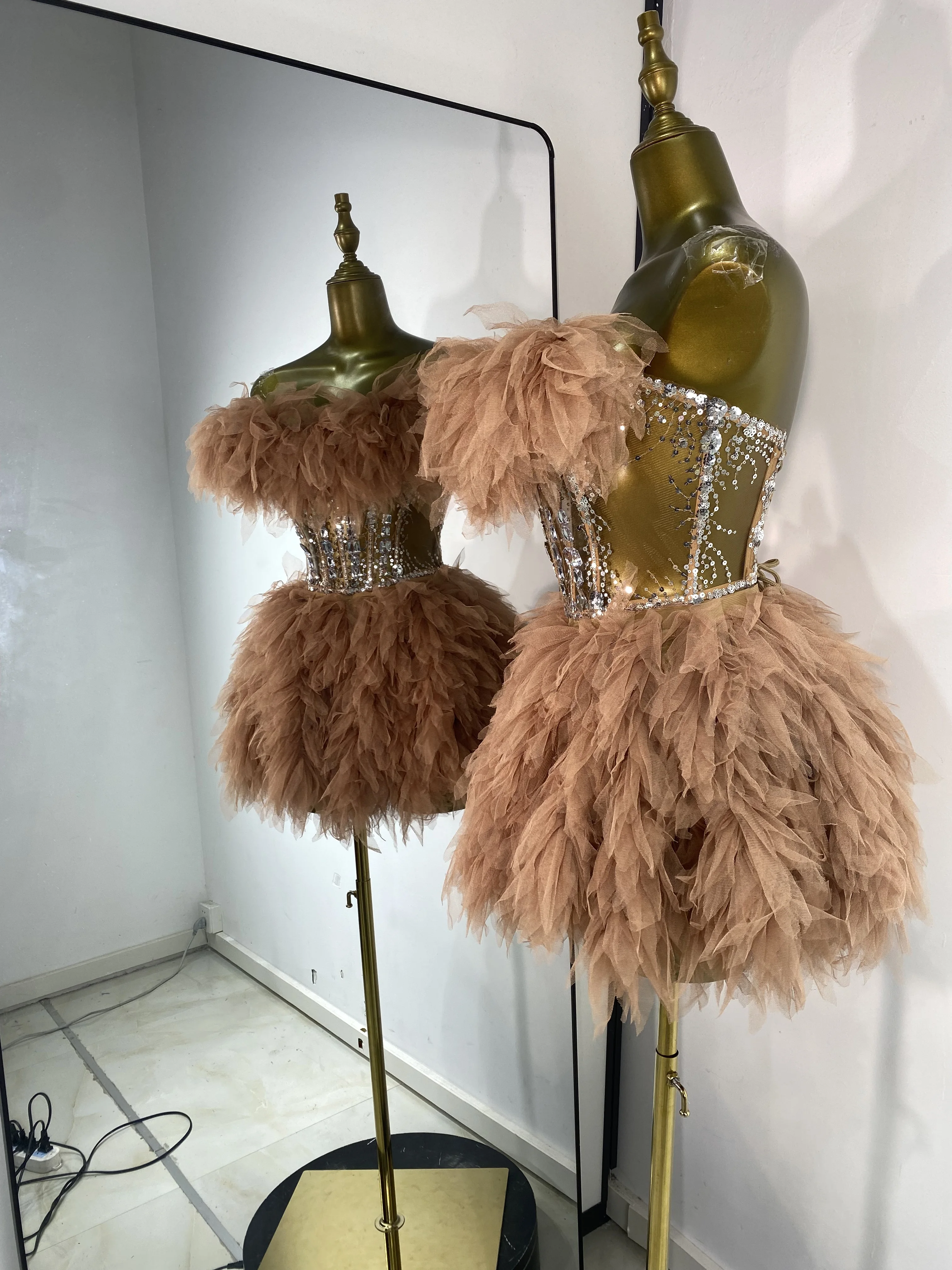 النساء المغبر روز اللون توتو تنورة وتتسابق أنبوب شبكة الراين الترتر مشد أعلى وتنورة صغيرة قطعتين مجموعات المرحلة زي