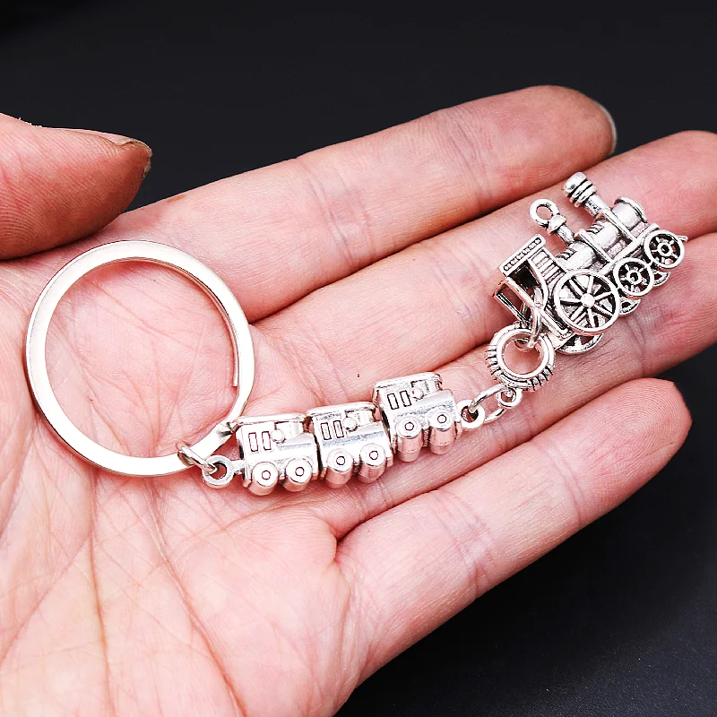 Creative Retro 3D Train Metal Keychain DIY Nostalgia Jewelry Crafts Gift Key Ring For Woman and Man M2000