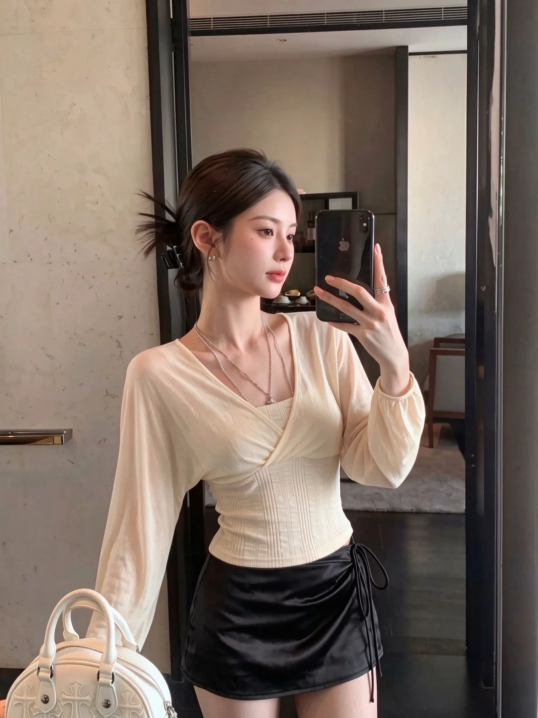 Korean Style Pure Desire Long Sleeve T-Shirt Women's Autumn Waist Cinching Base Shirt Light Maturity Unique Top