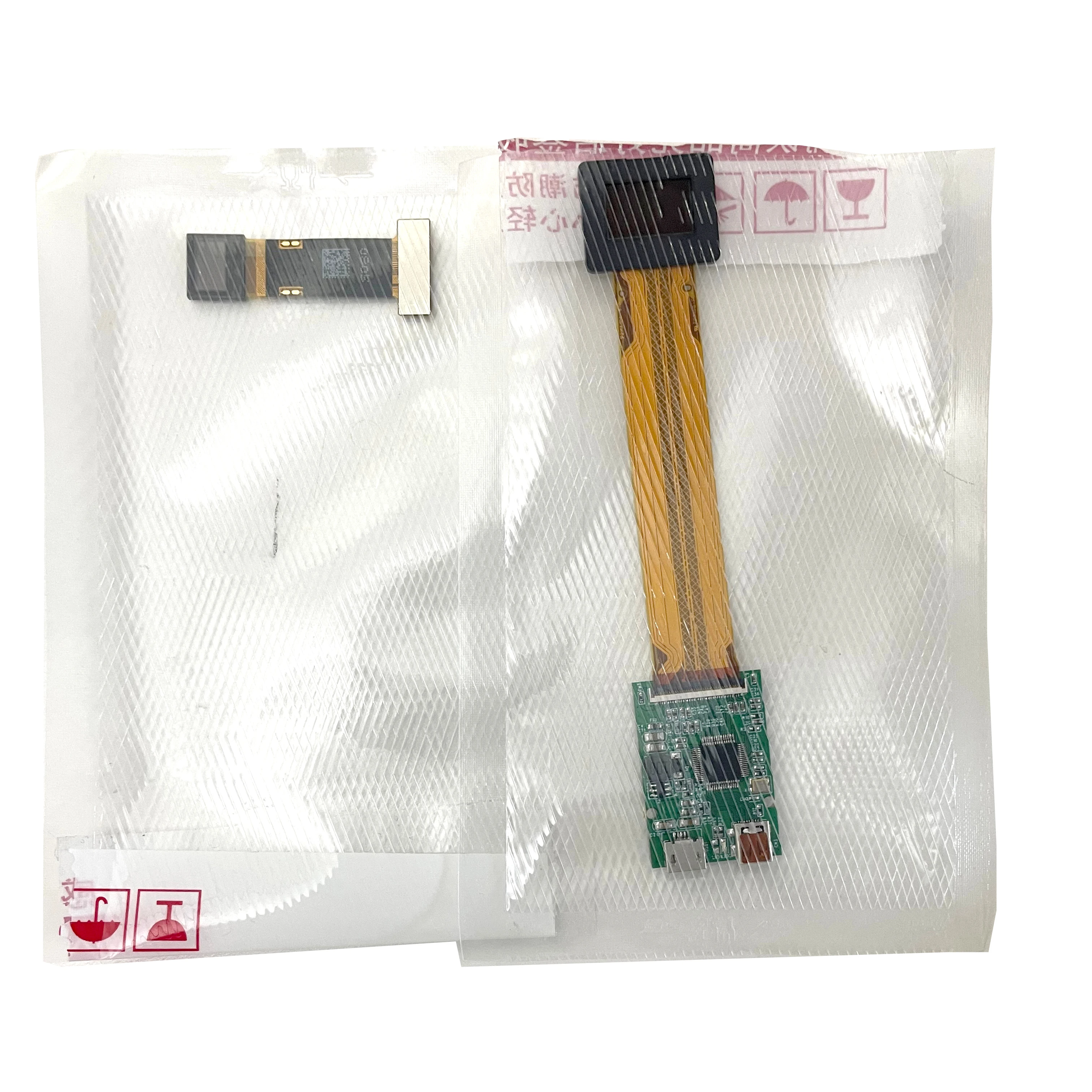 0.71 Inch AMOLED Display Module Full High Definition 1920x1080 Pixel 200 Nits Mini LVDS 16.7m Color Small Organic