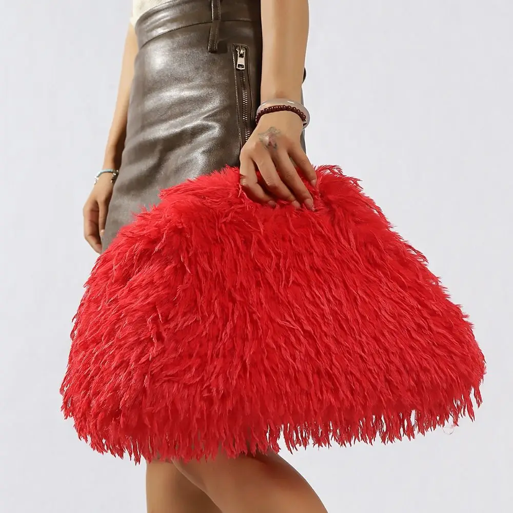 Elegant Portable Fluffy Plush Clip Clutch Spicy Girl Y2k Kiss Lock Clutch Bag Tassel Design Large Capacity Women Clutches Women