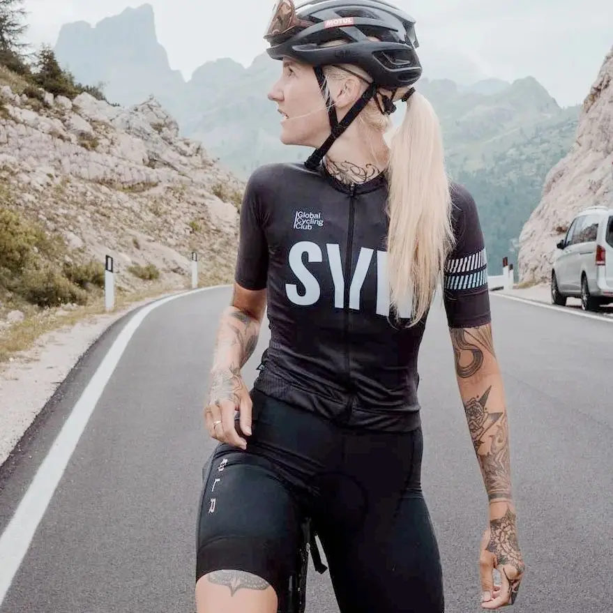 

Женская футболка с коротким рукавом, с линейкой