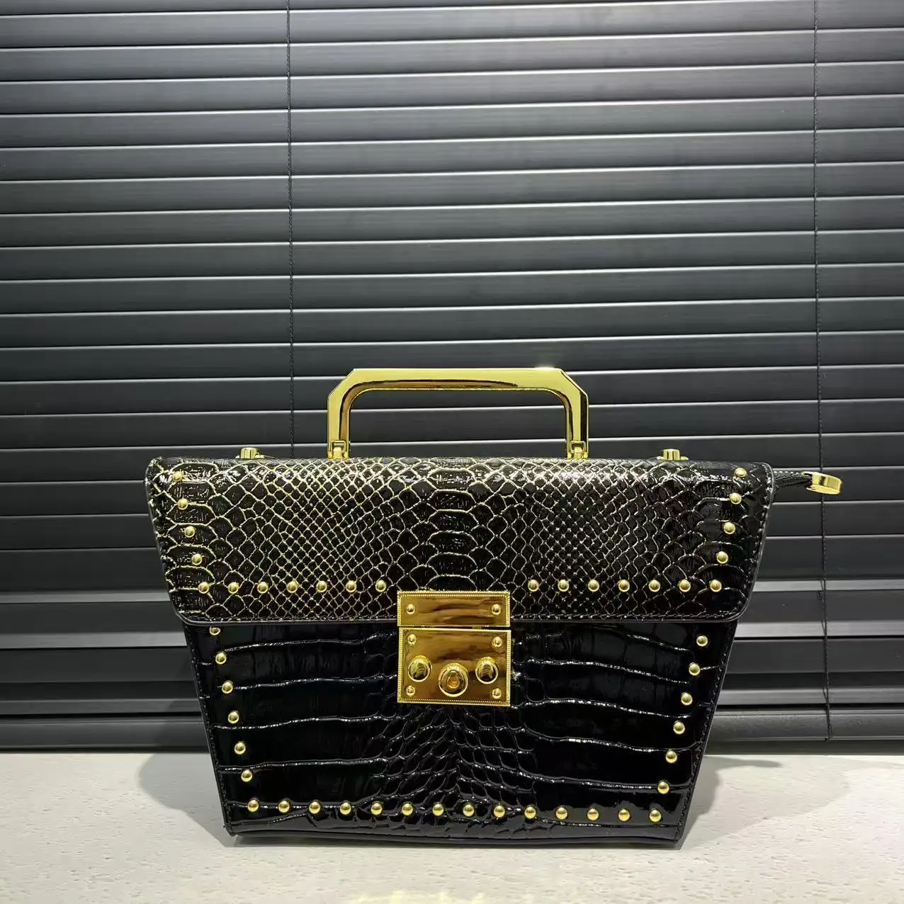 여성 패션 맞춤형 악어 패턴 핸드백 3차원 접합 기질 싱글 숄더 오블리크 스팬 백