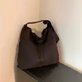 black-no pendant