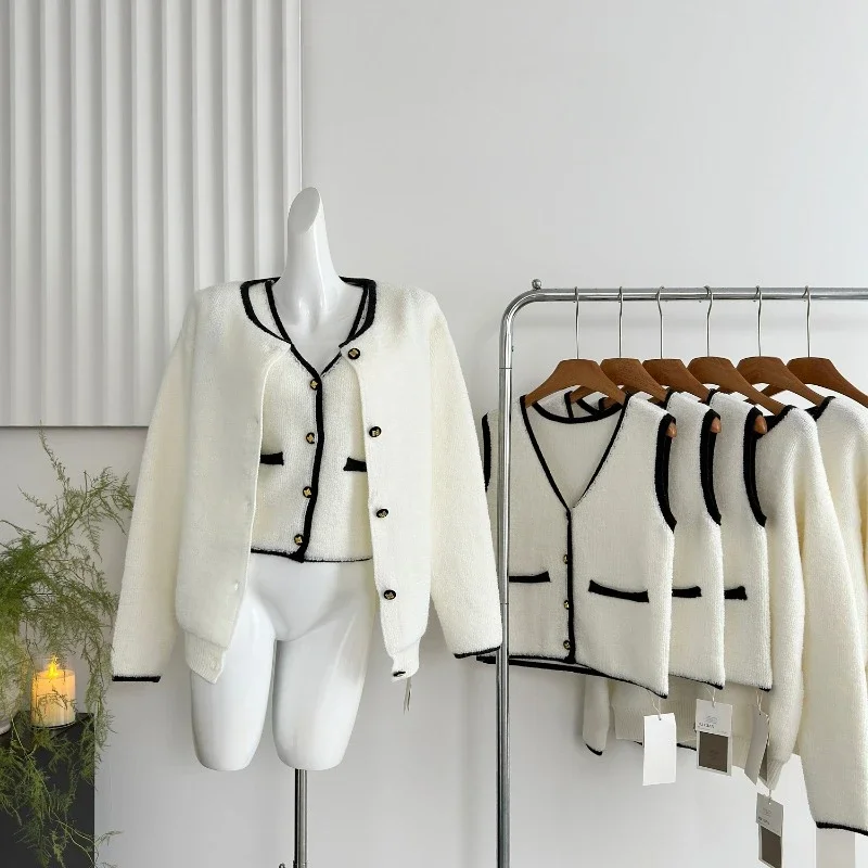 2024 Winter New Knitted Sweaters Button Design Y2k Temperament White Short Coat Female Korean Style Daily Casual Chic Clothing