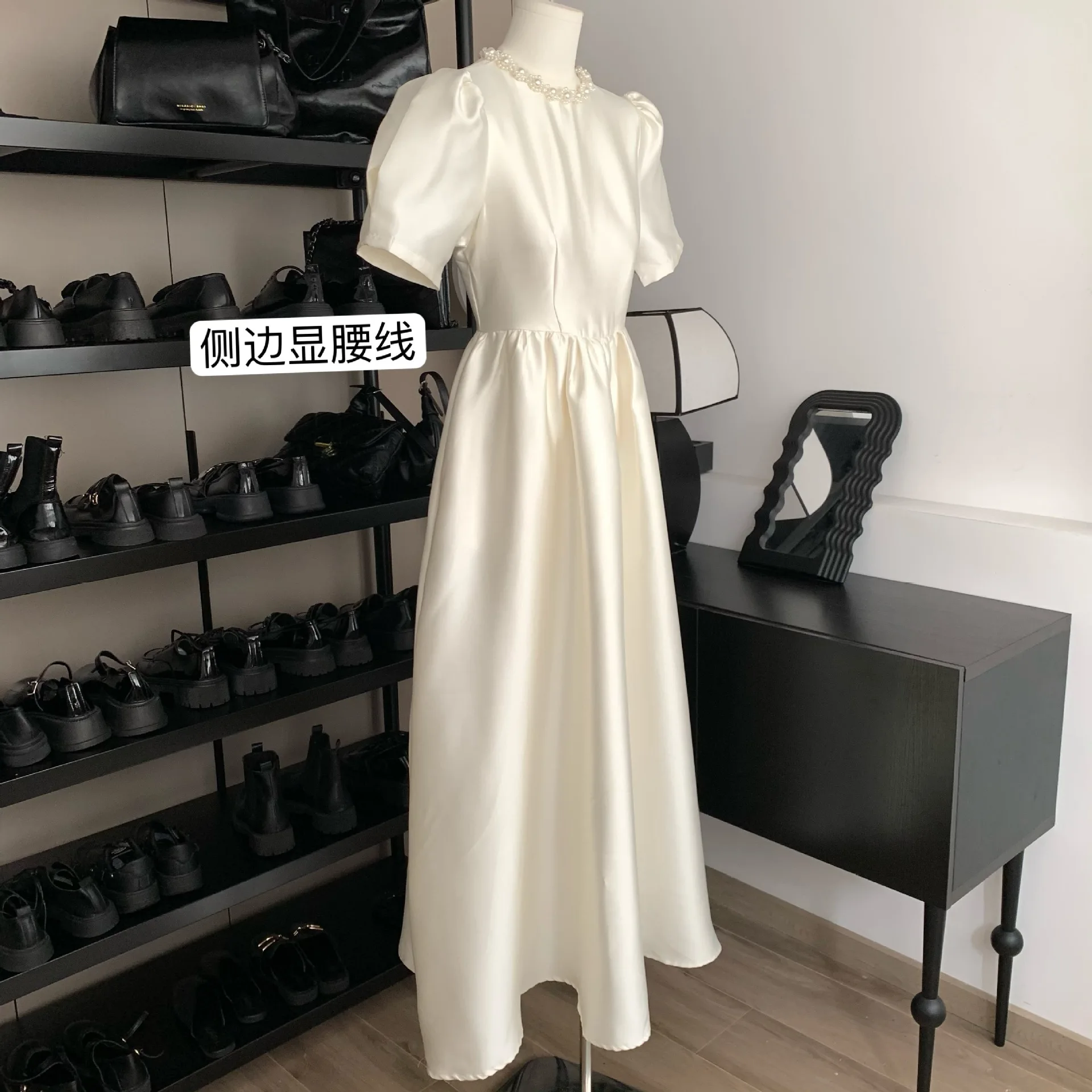 2025 autumn new gentle temperament princess dress women's pearl round neck simple long travel photography daily dress