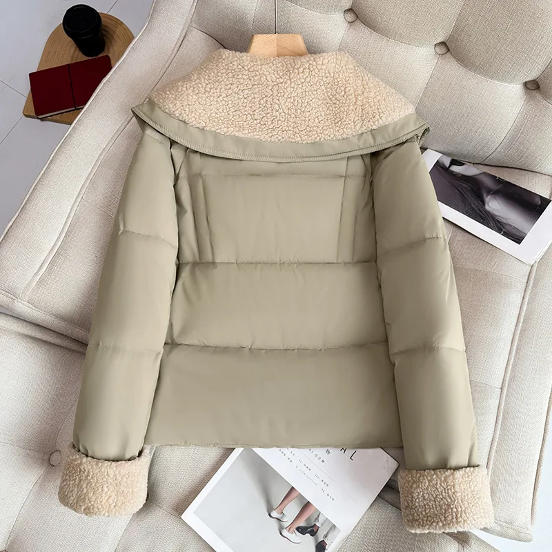 PinkyIsBlack 2025 New Turn Down Collar Contrast Color Fashion Stitching Horn Buckle Short Cotton Padded Winter Women Jacket