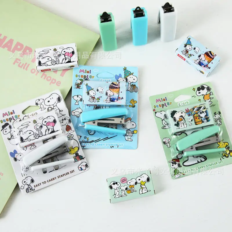 Snoopy Cartoon Stapler Kawaii Portable Paper Binding Machine Student Stationery Female Office Mini Stapler Gift