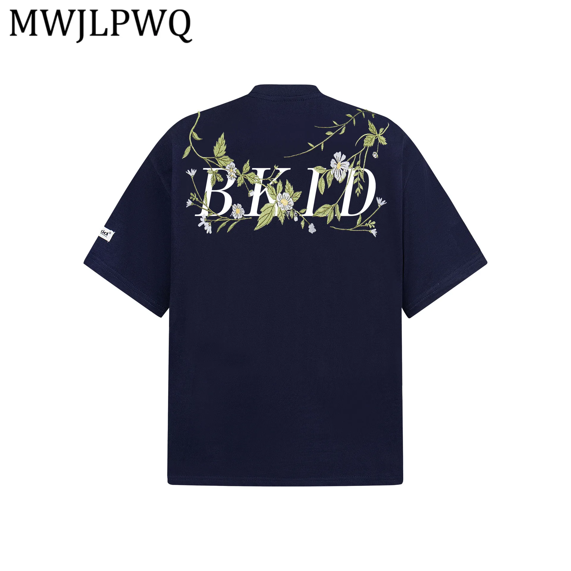 

MWJLPWQ 2026 Летняя Новая Футболка с круглым вырезом, свободного кроя, унисекс, модная повседневная, с вышивкой, нишевая, с коротким рукавом, трендовый топ 13686