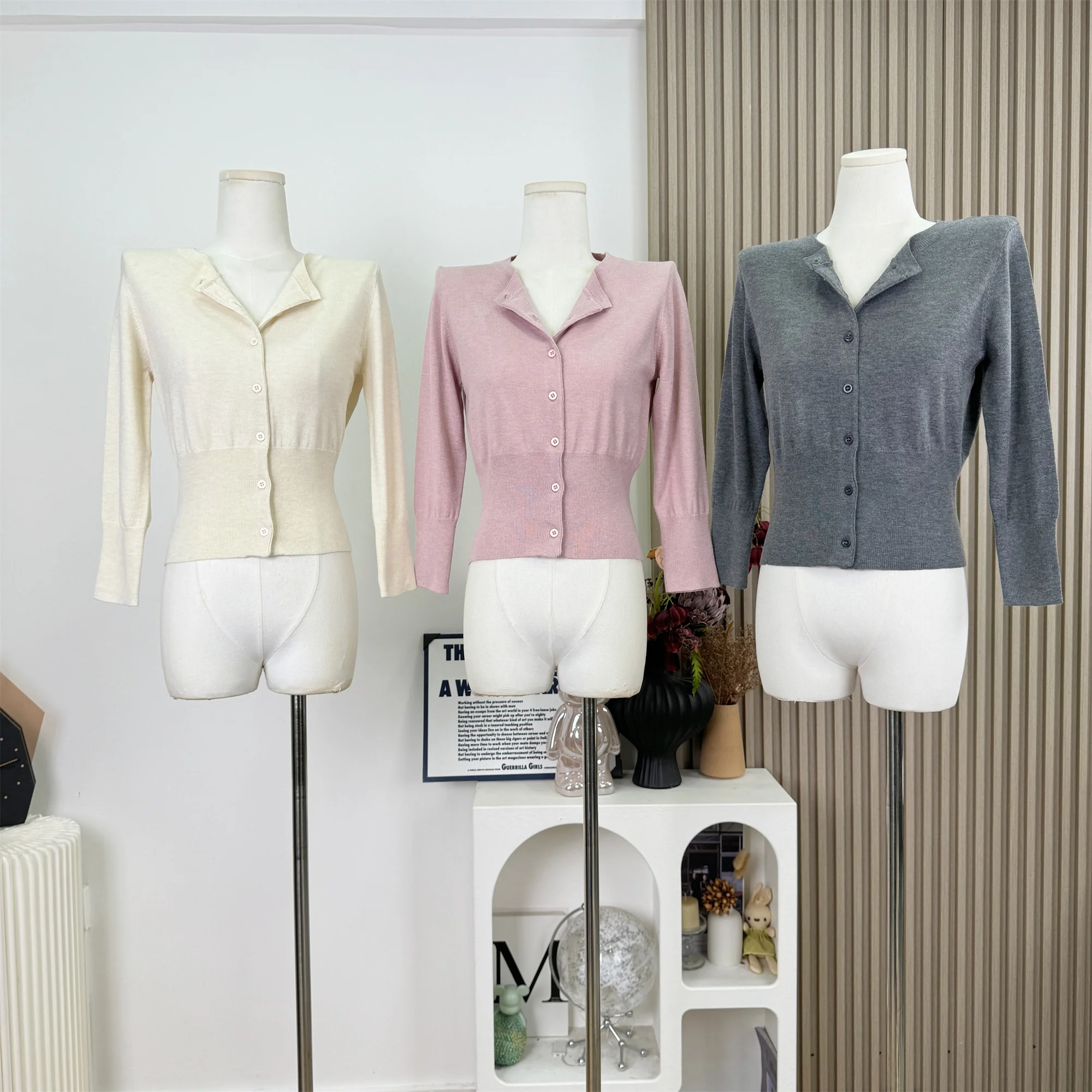 

Осенний женский облегающий трикотаж с круглым вырезом на одной пуговице, однотонный универсальный свитер из смеси шерсти с короткими рукавами F161