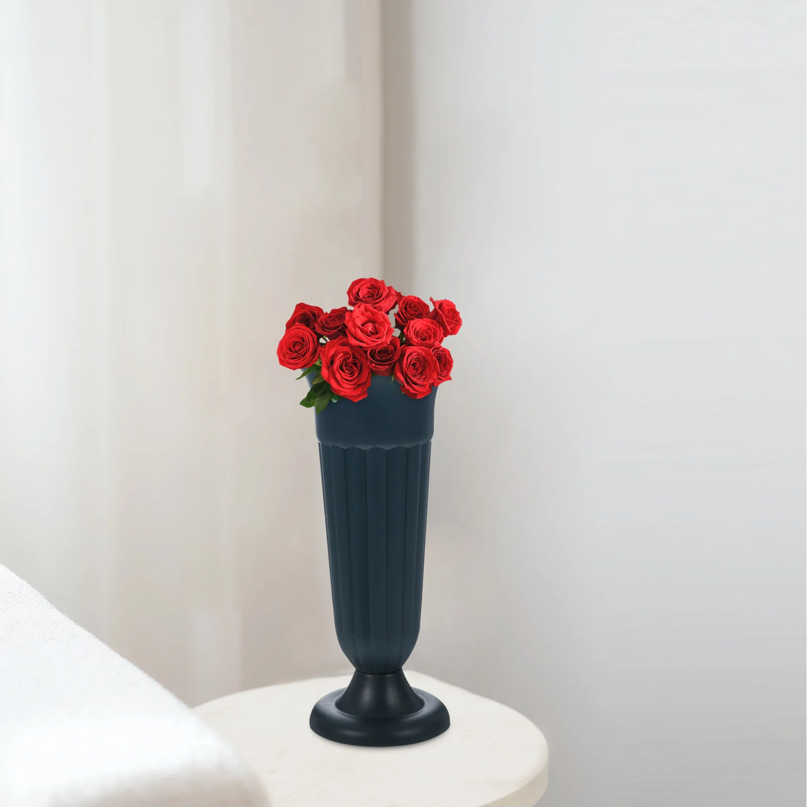 

Grave Flower Pot with Stable Base Cemetery Vase Decoration Urn Planter for Outdoor Use Memorial Flower Vase Elegant Lawn