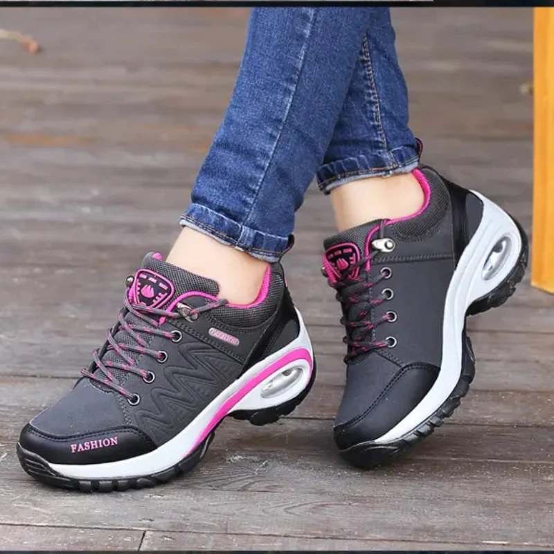 2026Women Sneakers Elevated Thick Sole Casual Shoes Outdoor Anti Slip Mountaineering Lightweight Luxury Fashion Vulcanized Shoes