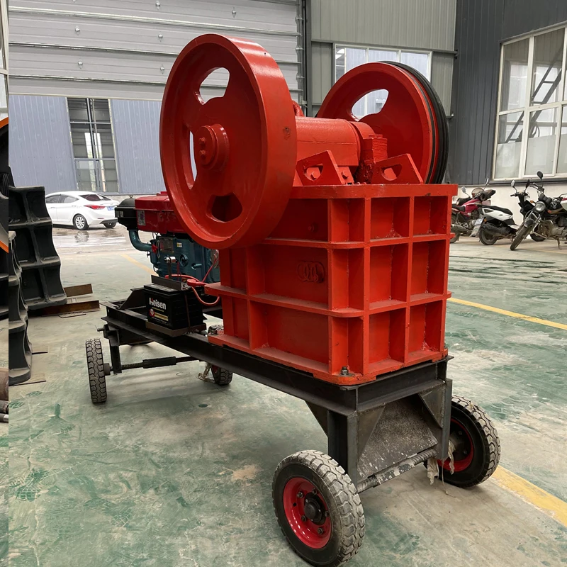 Small Mobile Stone Crusher Factory Customization Service of 150*250 Jaw Crusher with Sieve Machine