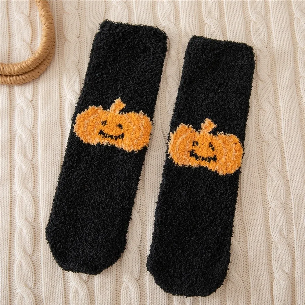 

4pairs/set Coral Fleece Halloween Socks Breathable Elastic Pumpkin Wizard Hat Tube Socks Soft Warm Bat Ghost Mid-Calf Socks