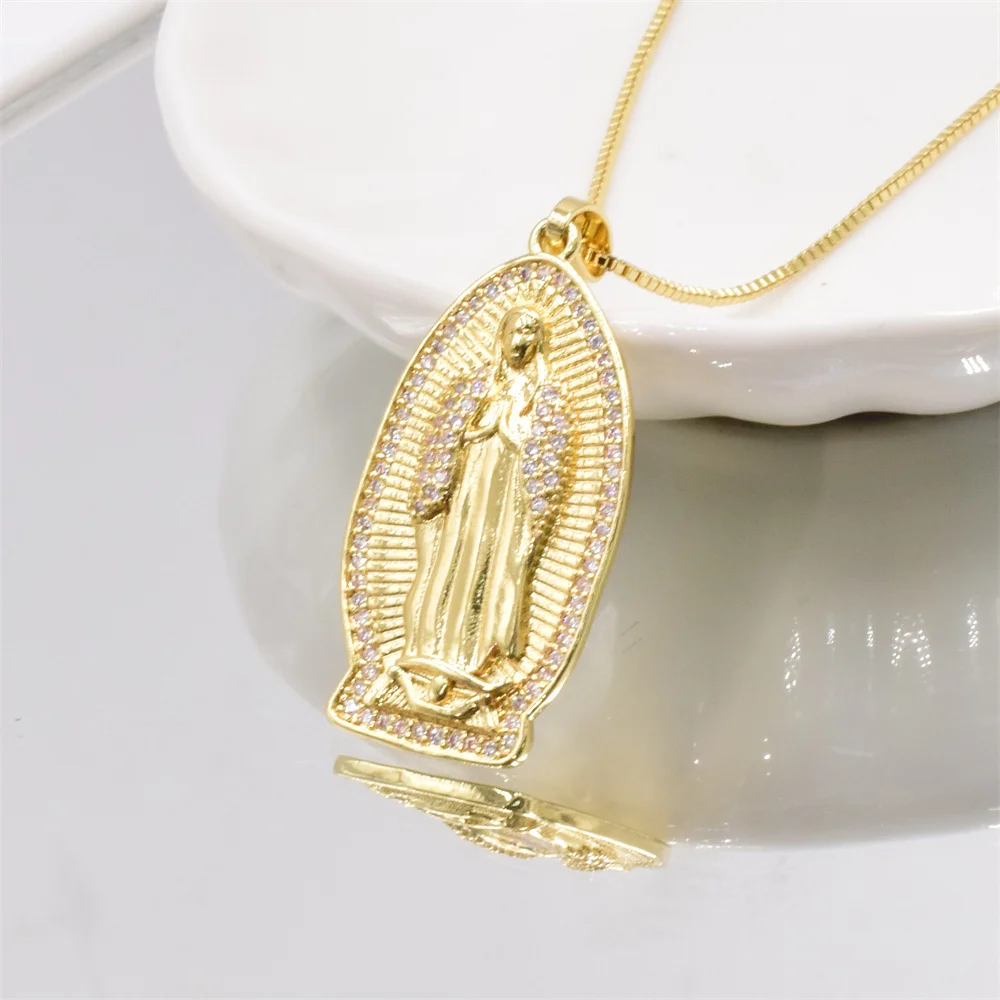 กล่องศาสนา Virgin Mary Zirconia สร้อยคอ Our Lady Of Guadalupe เพชรสังเคราะห์จี้เครื่องประดับสร้อยคอ