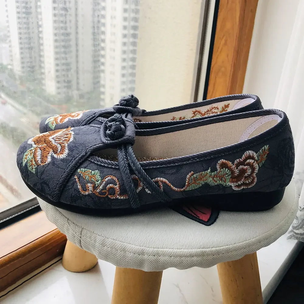 Retro traditional style soft casual shoes, lace free pure cotton flat shoes, comfortable, Chinese embroidery, Spring and Autumn