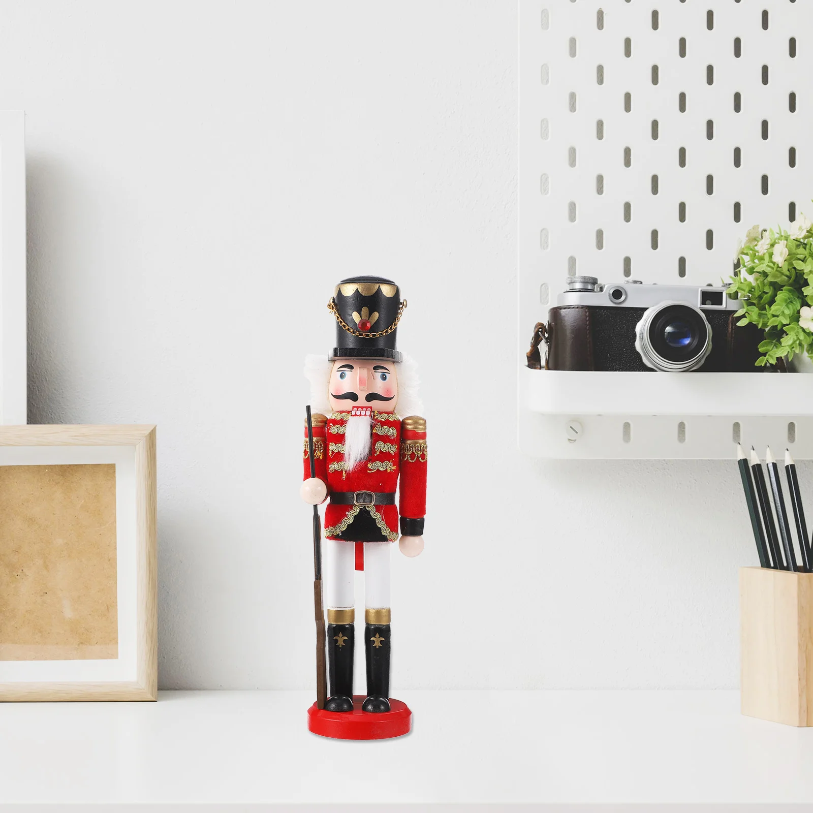 

Painted Walnut Soldier Wooden Nutcracker Soldier Figure Desktop Ornament Beautiful Festive Decor Good Texture Smooth Surface