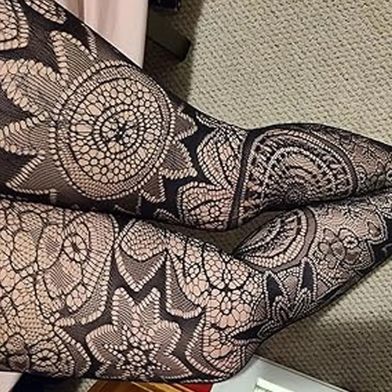 

Черные сексуальные ажурные чулки для девочек, кружевные чулки, жаккардовые кружевные полые колготки в готическом стиле, панк, Лолита, эластичные чулки