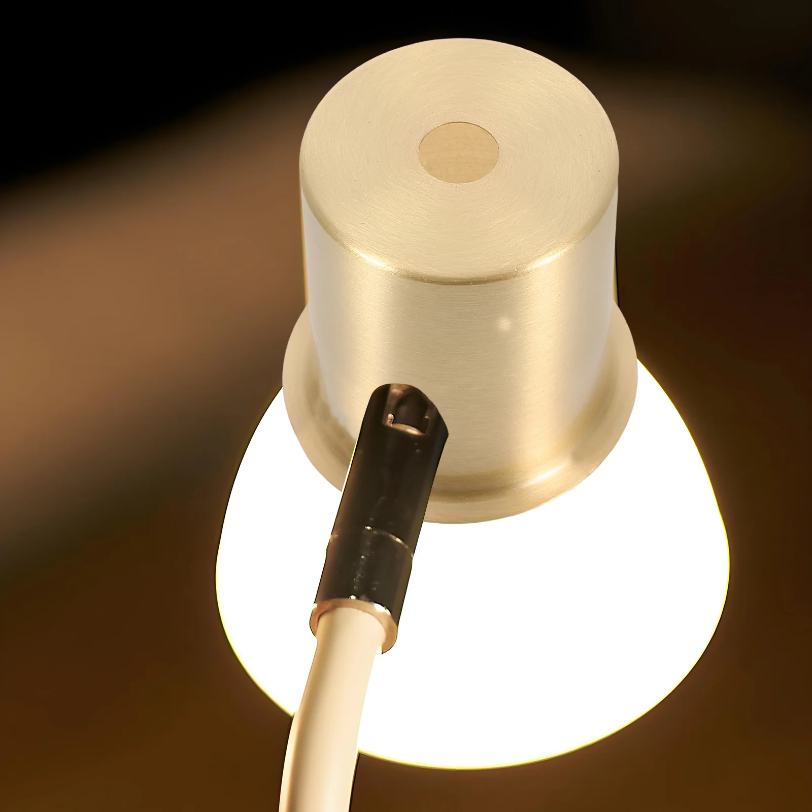 

Pure Copper Lamp Socket Pull Chain Socket Replacement for Table Floor Lamps DIY Vintage Lighting Bedroom Living Room Office