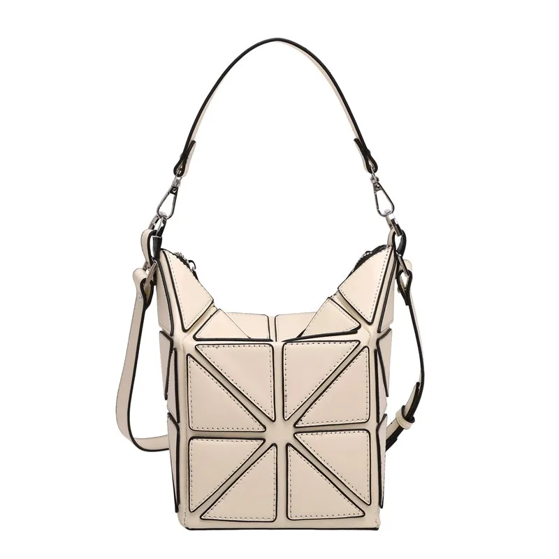 

Stylish Women Messenger Bag In Leather, Handbags For Everyday Use, Luxury Brand By Famous Designer Elegant