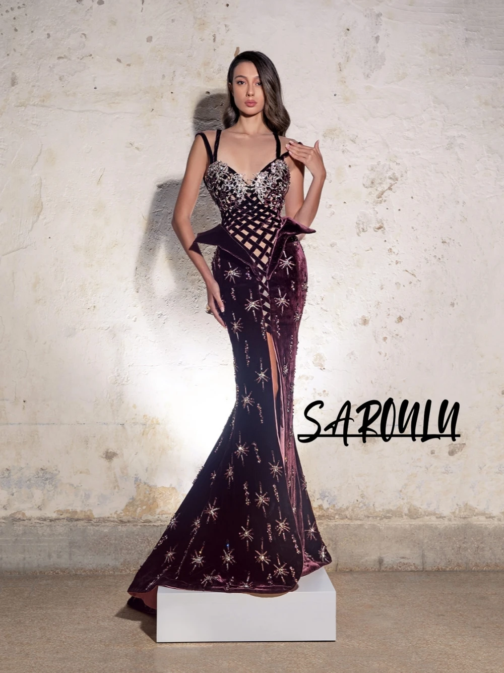 

Chic Star Embellished Sexy Front Slit Evening Dress Velvet Sparkle Mermaid Stylish Cut Out Prom Gown Customized Formal Events