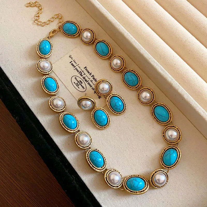 Palace style fashionable design clavicle chain personalized retro temperament earrings