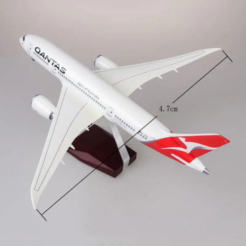 1/130 Schaal 47Cm Vliegtuig B787 Dreamliner Vliegtuigen Qantas Airways Airlines Model W Licht En Wielen Diecast Plastic Vliegtuig Speelgoed