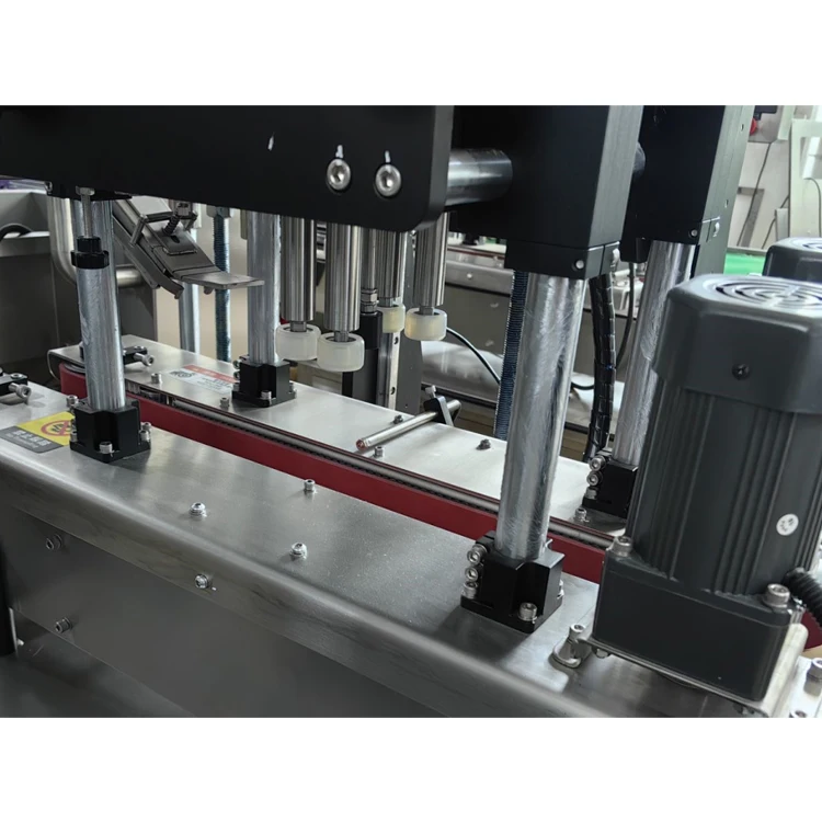 Glass Bottle High Efficiency Automatic Screw Capping Machine, Stable Operation, Customized