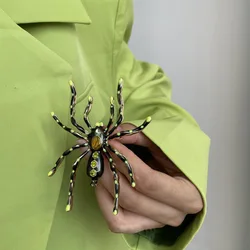 Large Size Exaggerated Funny Spider Brooch Creative Halloween Brooches Green Rhinestones Pin Punk Hip Hop Trend Jewelry Gift