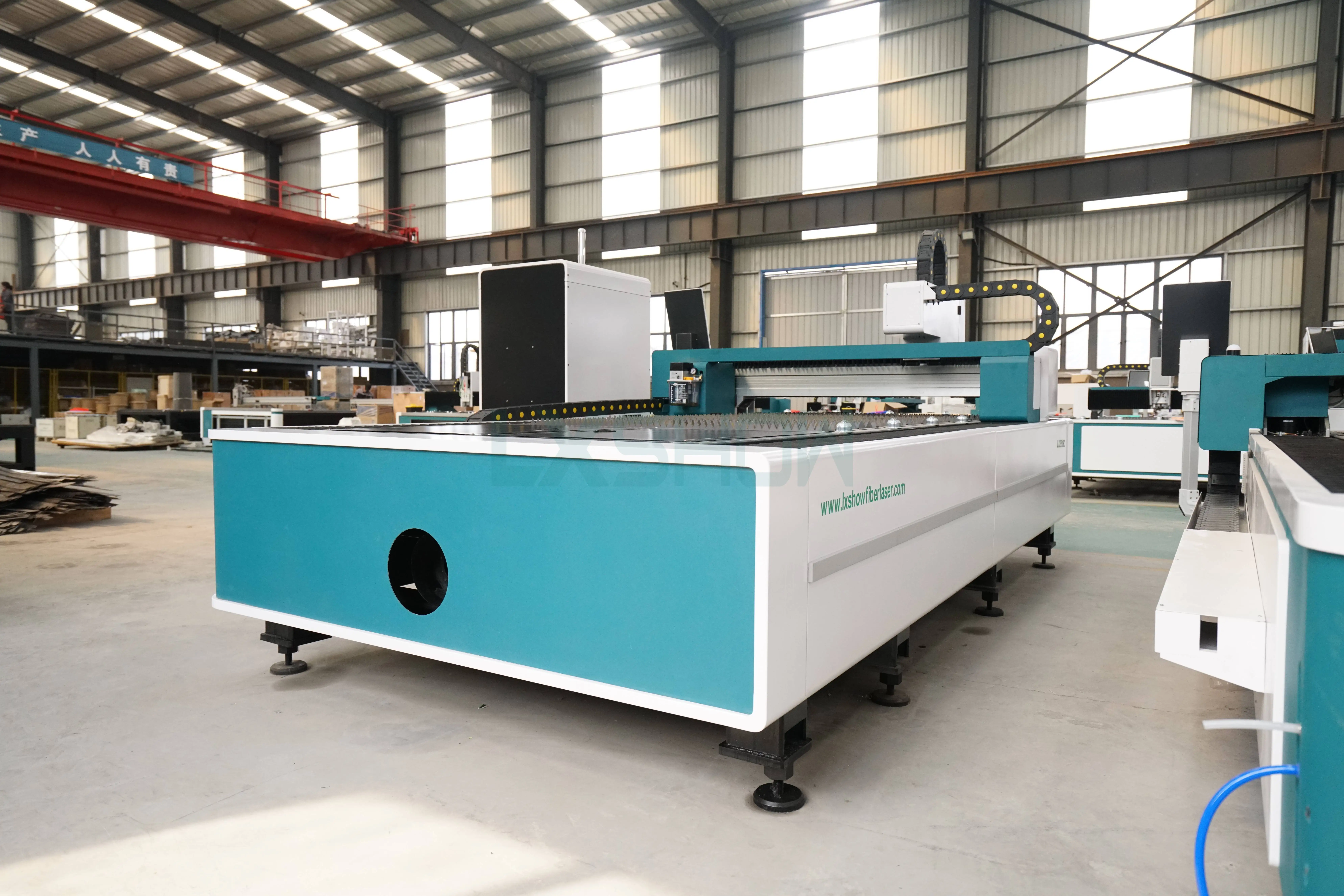 high quality 3kw metal fiber laser cutting machine iron cut machine