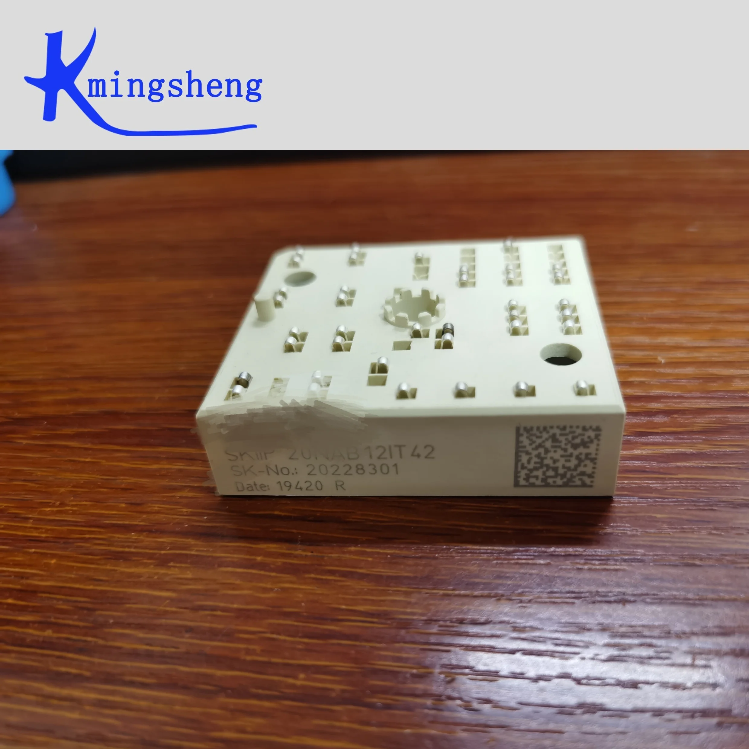 

SKIIP20NAB12IT43 SKIIP20NAB12IT42 SKIIP20NAB12IT45 FREE SHIPPING NEW AND ORIGINAL MODULE