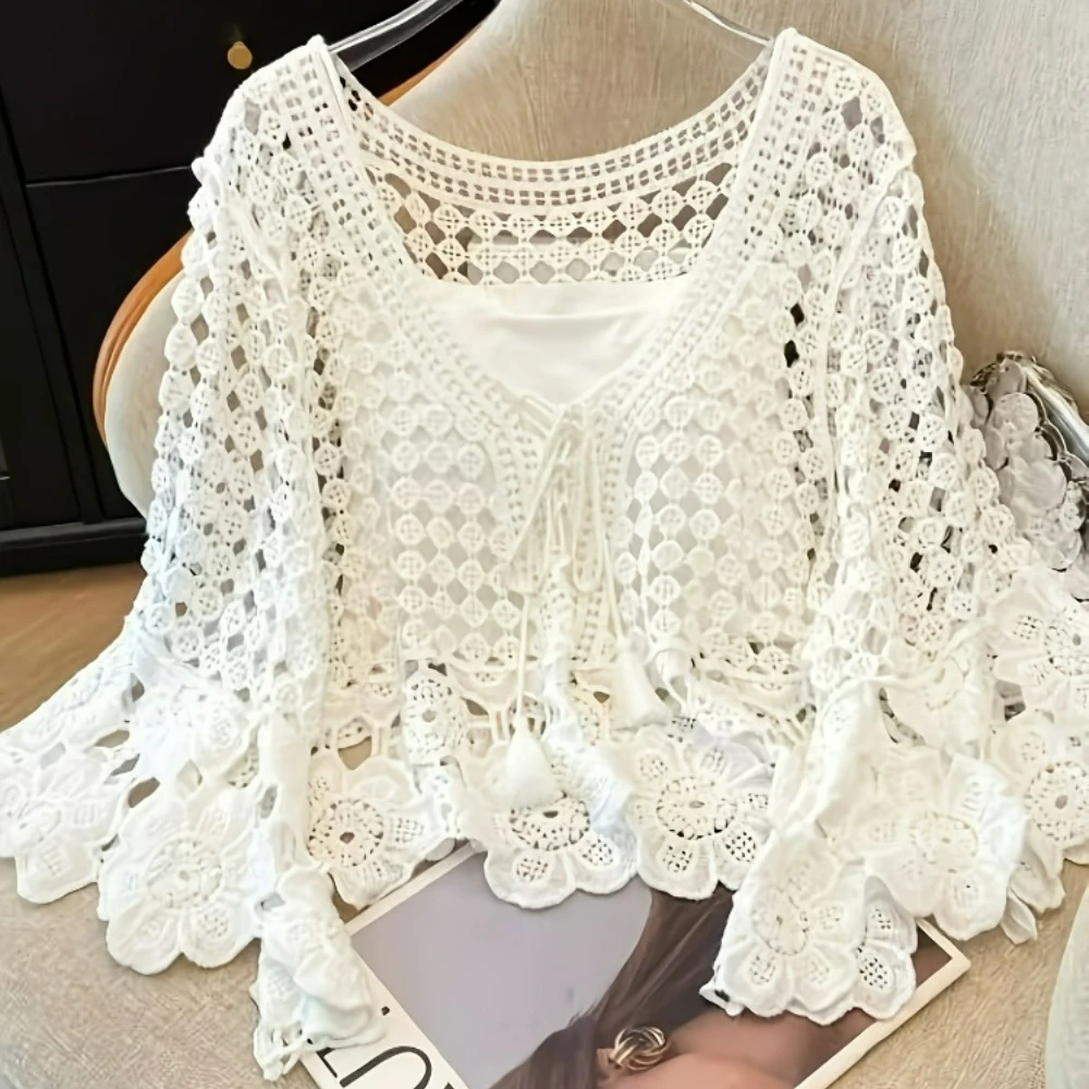 Cárdigan Corto de Estilo Bohemio con Cuello en V de Encaje de Ganchillo, Estilo Playero, con Borlas y Diseño Calado