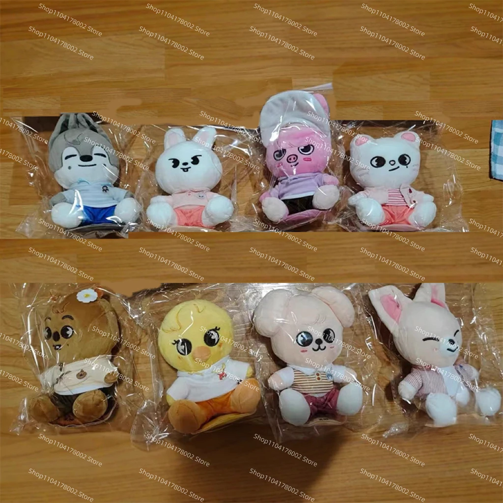 un-ensemble-de-8-peluches-skzoo-poupees-en-peluche-stray-kids-collaboration-crazy-animal-city-skz-hyunjin-felix-jouets-pour-enfants-cadeau-pour-les-fans
