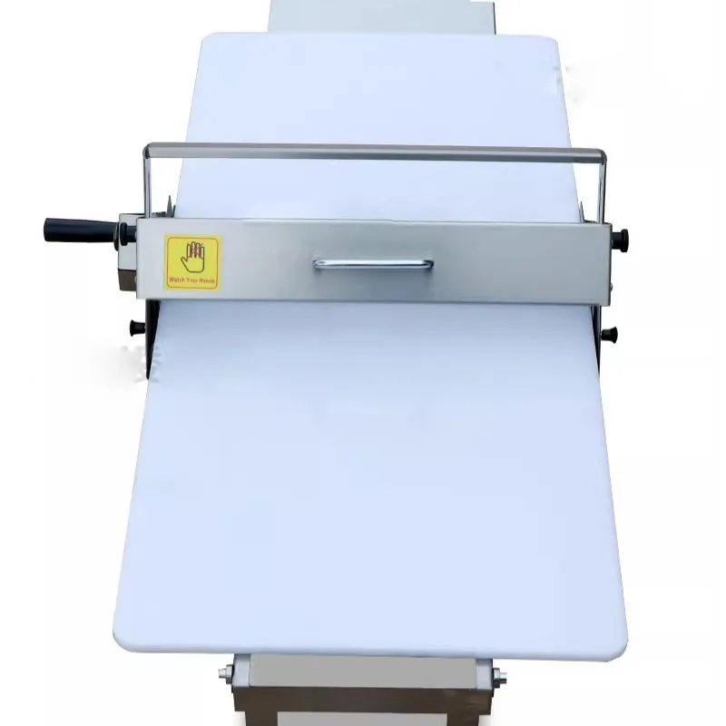 

Hand Crank Dough Sheeter Stainless Steel Puff Pastry Laminating Machine Dough Flattener Laminator Maker Croissant Bakery Tool