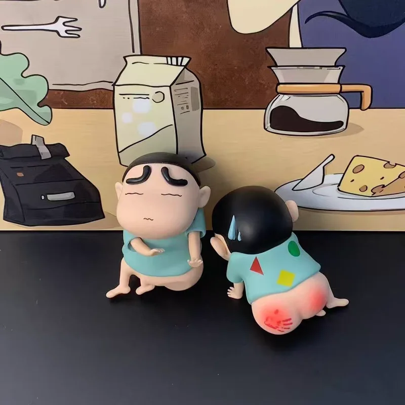 MINISO Crayon Shin-chan figurine carino culo desktop auto ornamento giocattolo trendy modello da collezione personaggio anime merce figura