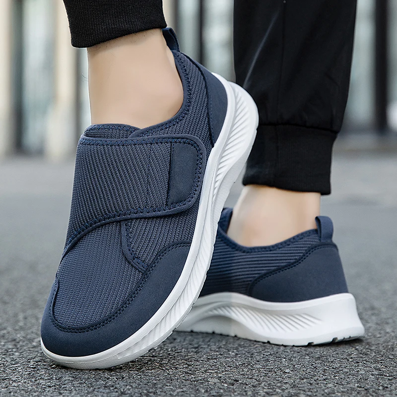 Atmungsaktive Netz‑Freizeitschuhe für Herren mit breiter Zehenkappe, verstellbarer Klettverschluss, leichte stoßdämpfende Sohle, orthopädische Schuhe für Senioren, Hallux Valgus, geschwollene Füße und diabetische Füße – Detail 6