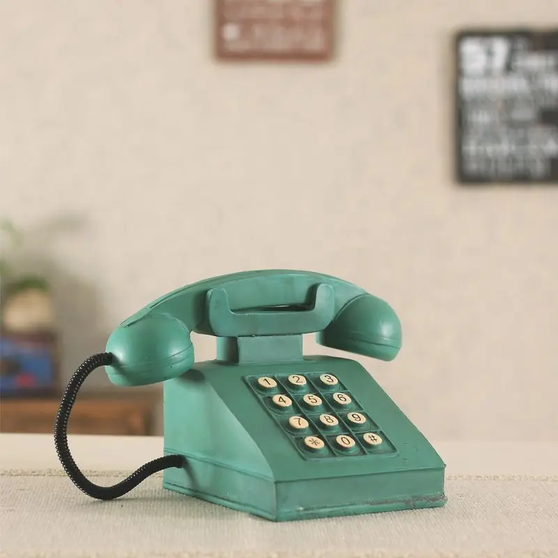 Vintage Resin Model Telephone American Coffee Shop Bar Clothing Store Restaurant Decoration Retro Window Display Ornament ZE922