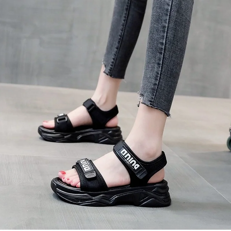 New Women Sports Sandals Ins Hot Sale Summer Student Female Sandals Women\'s Casual Shoes Designer Sandals Thick Flat Sandals