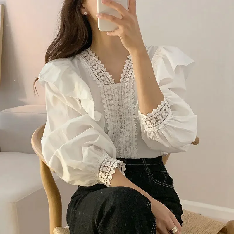 French Style Temperament Lace Ruffle Patchwork Loose Casual Commuting Shirt for Women\'s Long Sleeved V-neck Elegant Trendy Top