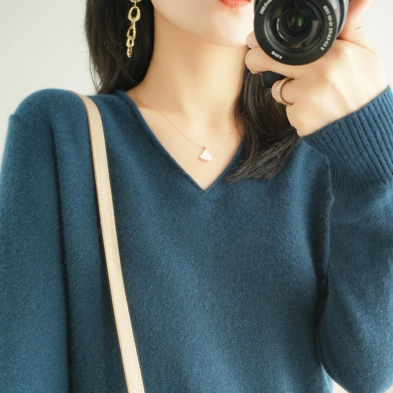 Women Pure Wool Crimped Collar Knit Sweater V-Neck Soft Pullover Solid Bottoming Casual Knitted Tops Cashmere Female Sweater